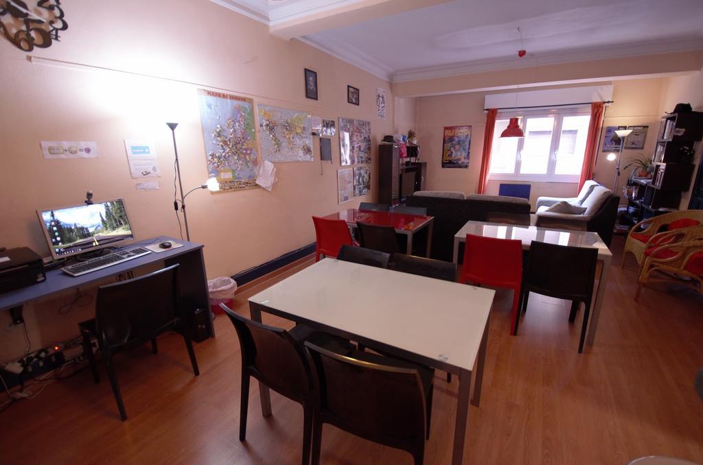 Hostel Hemingway Pamplona Exteriör bild